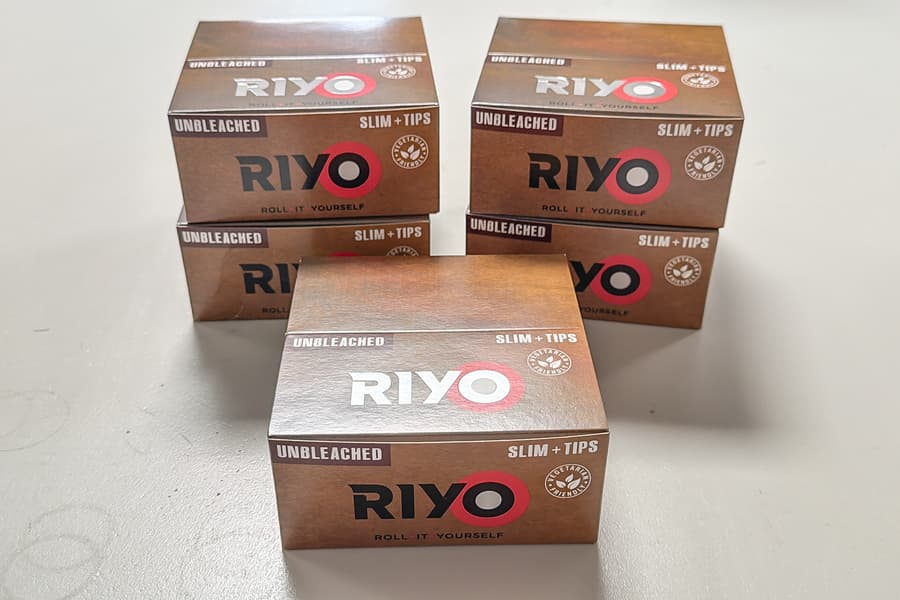 10 Packungen mit Papers Riyo